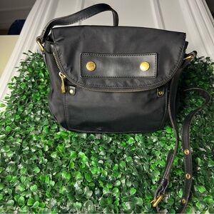 Marc Jacob’s Stylish Black Shoulder Bag